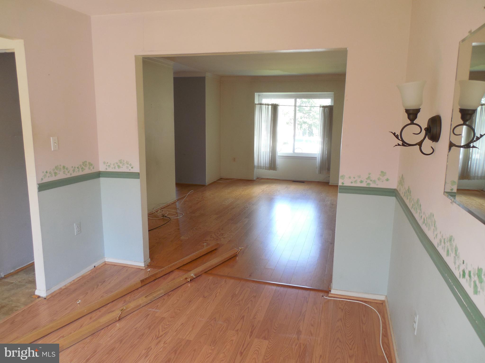 8952 Centerway Road Gaithersburg, MD 20879 - Photo 6 of 22 Dining Room