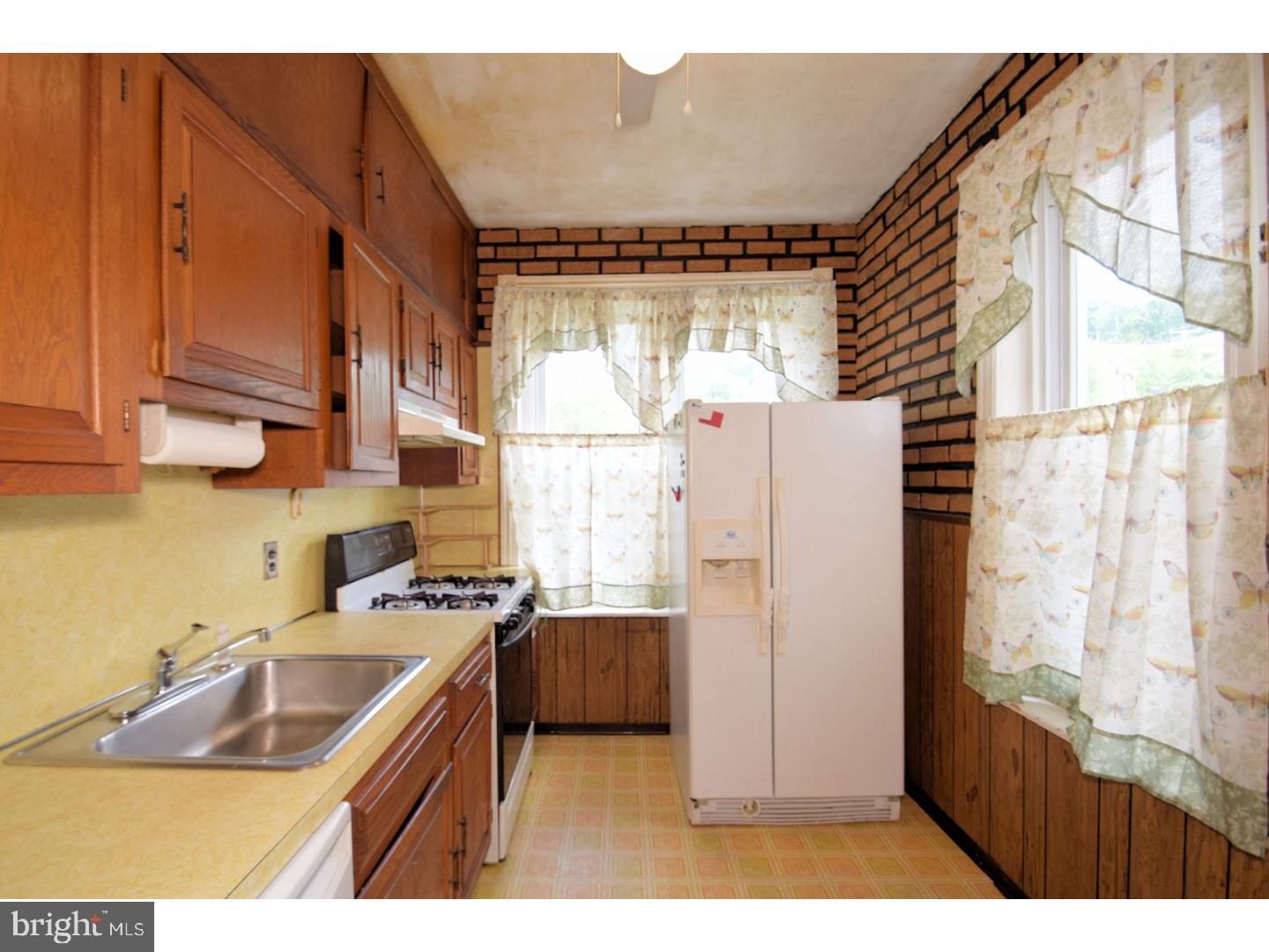 434 Ripka Street Philadelphia, PA 19128 - Photo 11 of 25