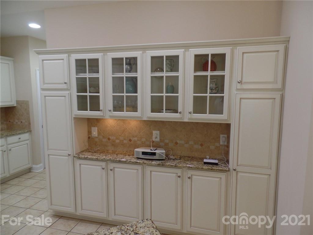 6305 Ridge Path Lane Charlotte, NC 28269 - Photo 20 of 30 Gallery Image 20