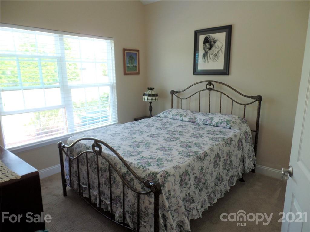 6305 Ridge Path Lane Charlotte, NC 28269 - Photo 21 of 30 Gallery Image 21