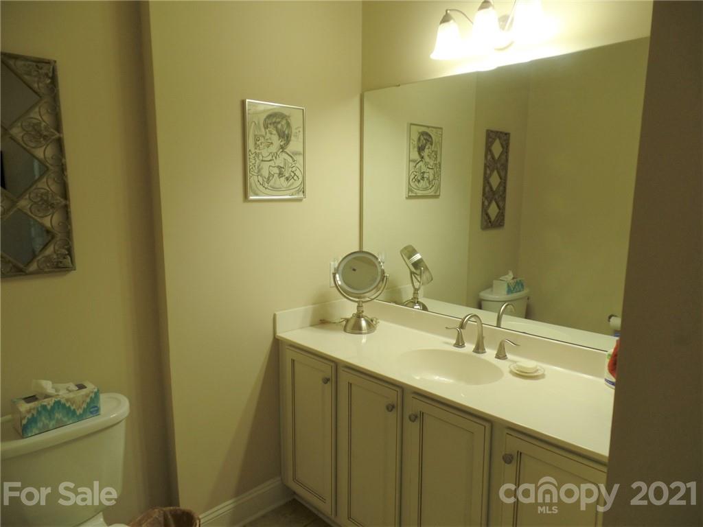6305 Ridge Path Lane Charlotte, NC 28269 - Photo 22 of 30 Gallery Image 22