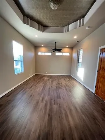 $2,999 | 6030 Queen's Court, Orange, TX 77630