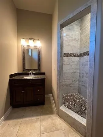 $2,999 | 6030 Queen's Court, Orange, TX 77630