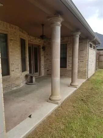 $2,999 | 6030 Queen's Court, Orange, TX 77630