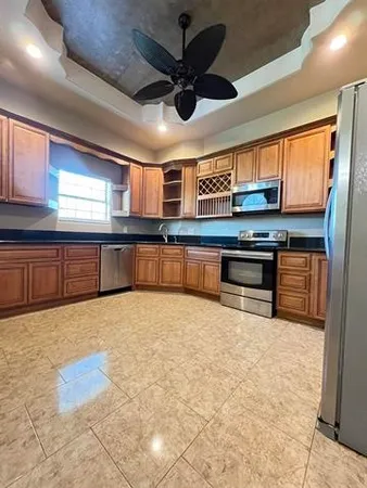 $2,999 | 6030 Queen's Court, Orange, TX 77630