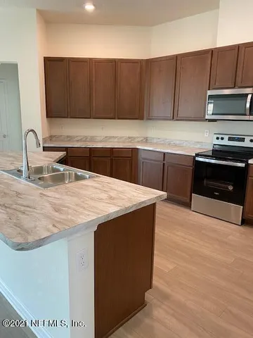 $2,190 | 10469 Collins Fld Circle, Jacksonville, FL 32222