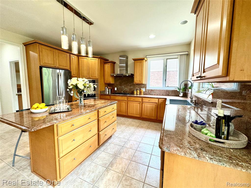 1215 Letica Drive Rochester, MI 48307 - Photo 6 of 43
