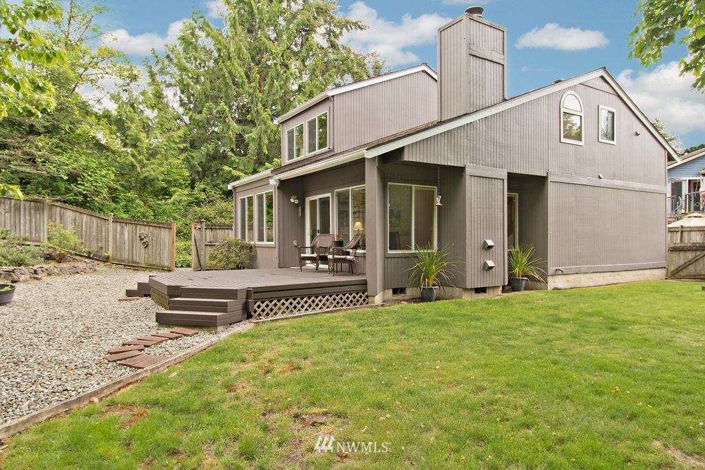 2210 Southeast 8th Drive Renton, WA 98057 - Photo 2 of 30