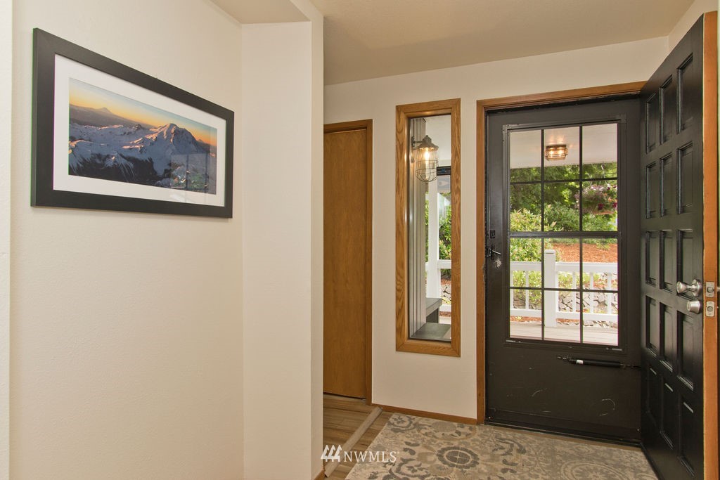 2210 Southeast 8th Drive Renton, WA 98057 - Photo 14 of 30