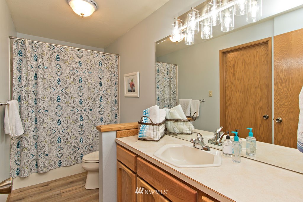 2210 Southeast 8th Drive Renton, WA 98057 - Photo 17 of 30