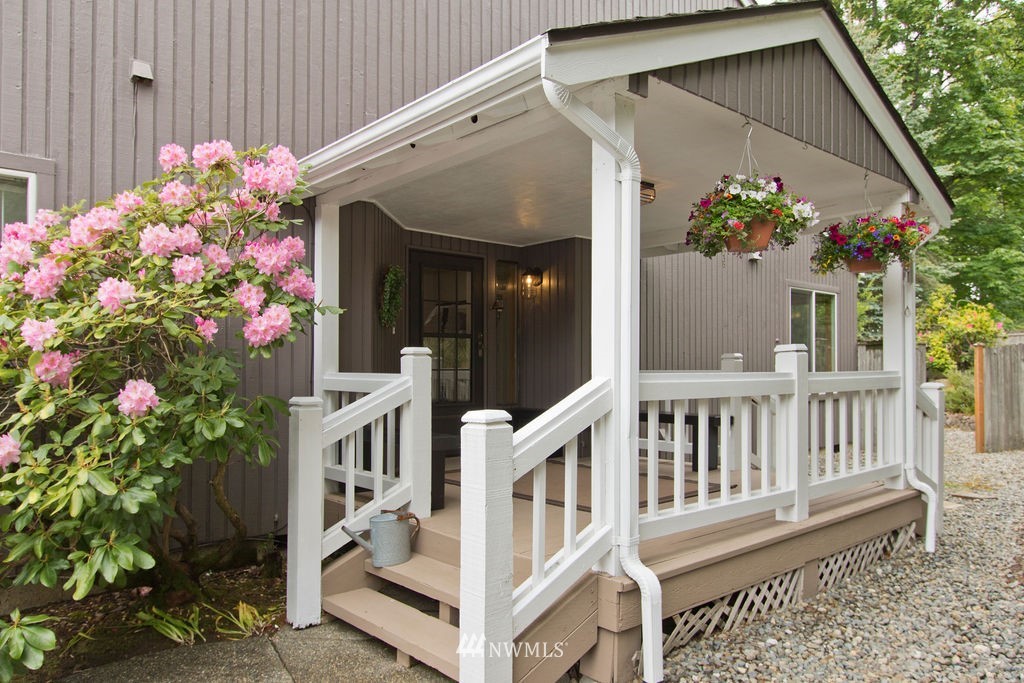 2210 Southeast 8th Drive Renton, WA 98057 - Photo 3 of 30