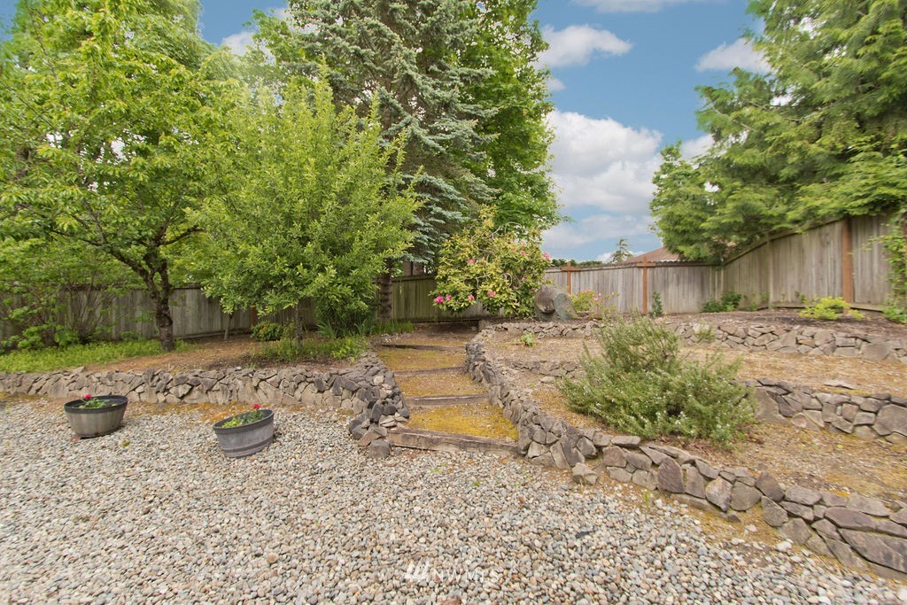 2210 Southeast 8th Drive Renton, WA 98057 - Photo 26 of 30
