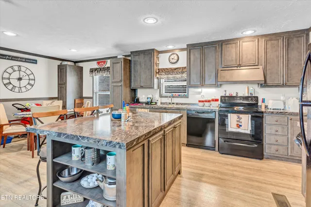 $349,985 | 550 Ogle Drive, Pigeon Forge, TN 37863