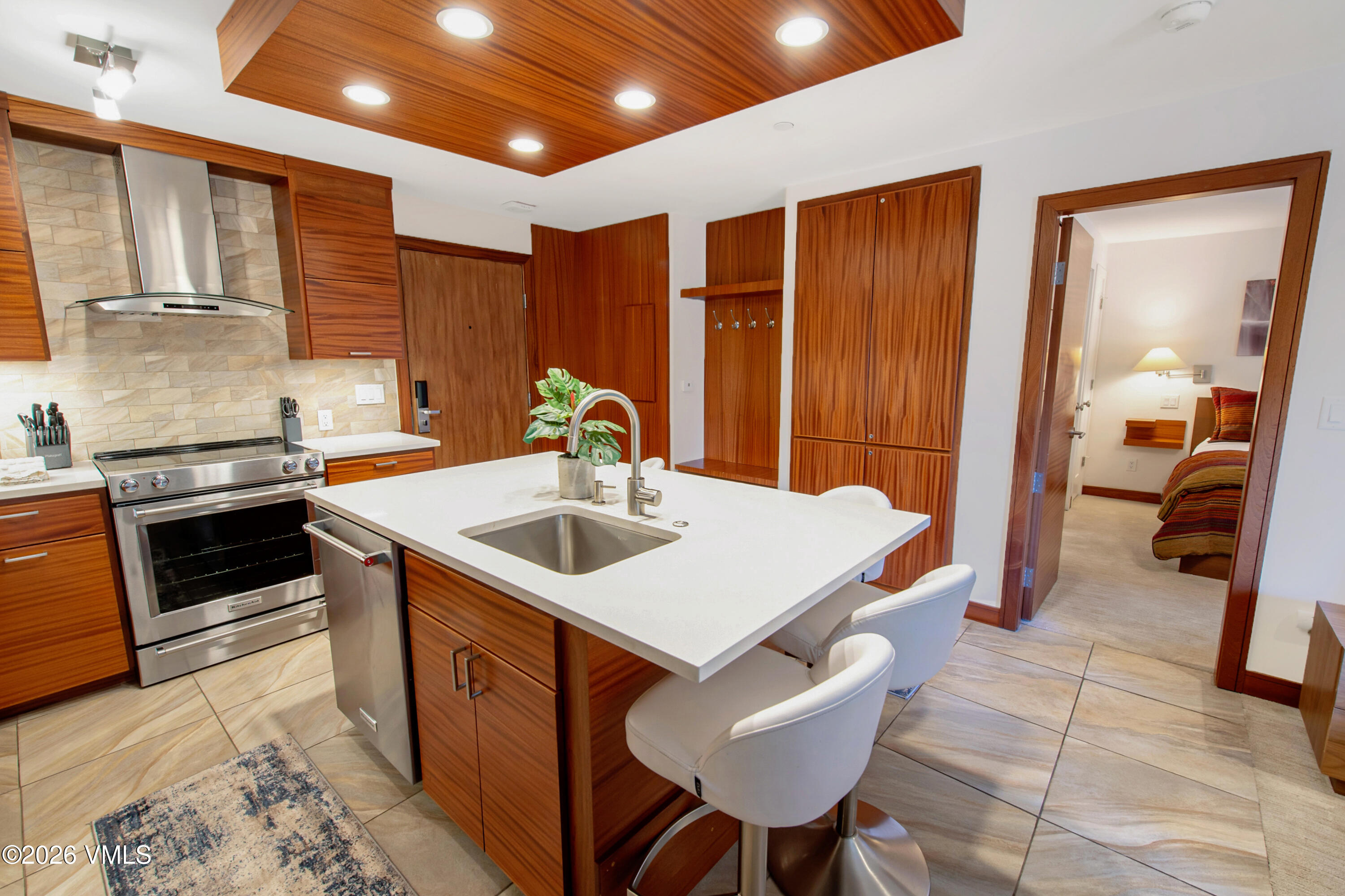 548 South Frontage Road West, Unit 101 Vail, CO 81657 - Photo 8 of 28 Westwind_101_0027