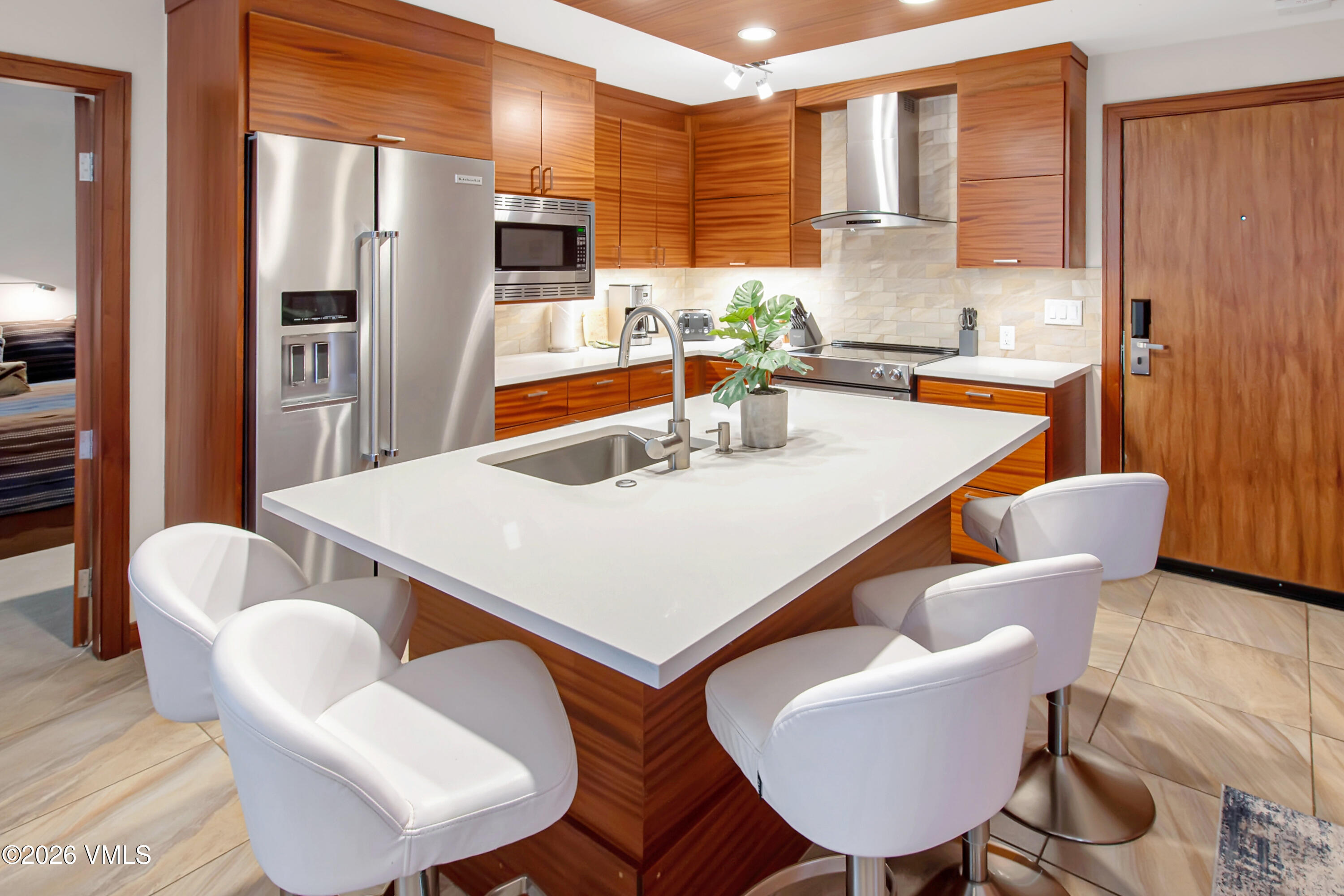 548 South Frontage Road West, Unit 101 Vail, CO 81657 - Photo 9 of 28 Westwind_101_0034