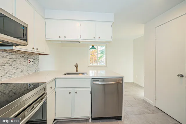 $465,000 | 10350 Watkins Mill Drive, Gaithersburg, MD 20886