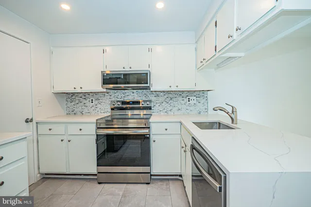 $465,000 | 10350 Watkins Mill Drive, Gaithersburg, MD 20886