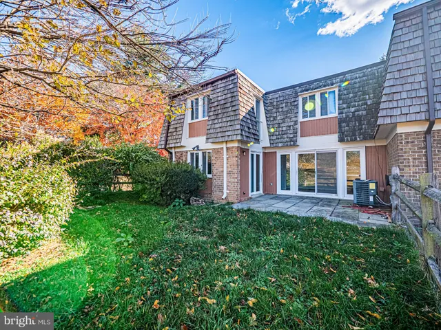 $465,000 | 10350 Watkins Mill Drive, Gaithersburg, MD 20886