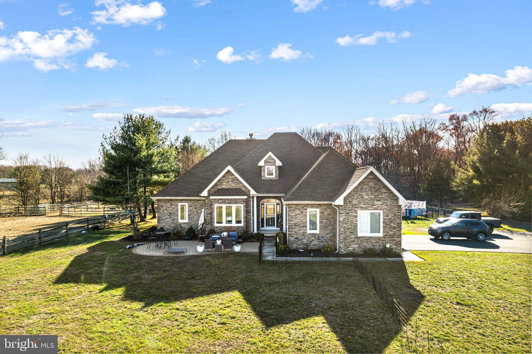 257 Hartford Road Medford, NJ 08055 - Photo 2 of 54 Gallery Image 2