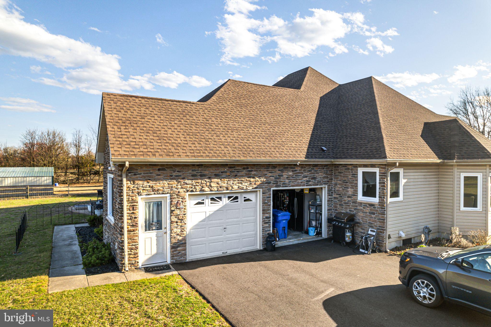 257 Hartford Road Medford, NJ 08055 - Photo 7 of 54 Gallery Image 7