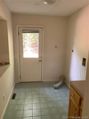 $3,700 | 380 Huckleberry Hill Road, Avon, CT 06001