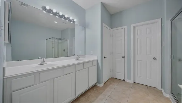 $2,190 | 87 West Twinvale Loop, Conroe, TX 77384