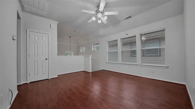 $2,250 | 87 West Twinvale Loop, Conroe, TX 77384