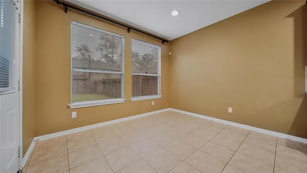 $2,190 | 87 West Twinvale Loop, Conroe, TX 77384