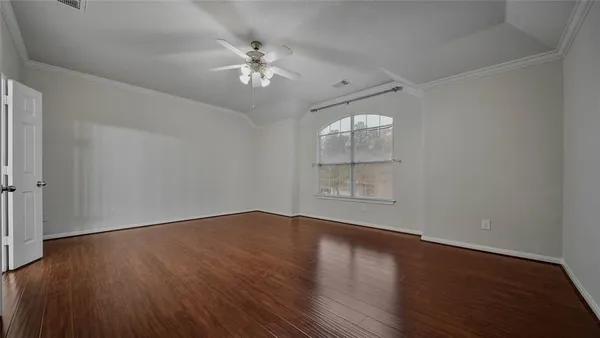 $2,190 | 87 West Twinvale Loop, Conroe, TX 77384
