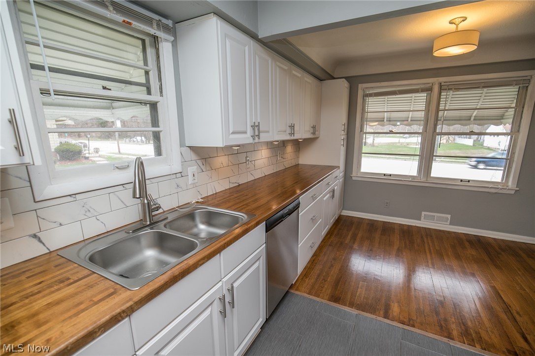 6383 State Road Cleveland, OH 44134 - Photo 10 of 26