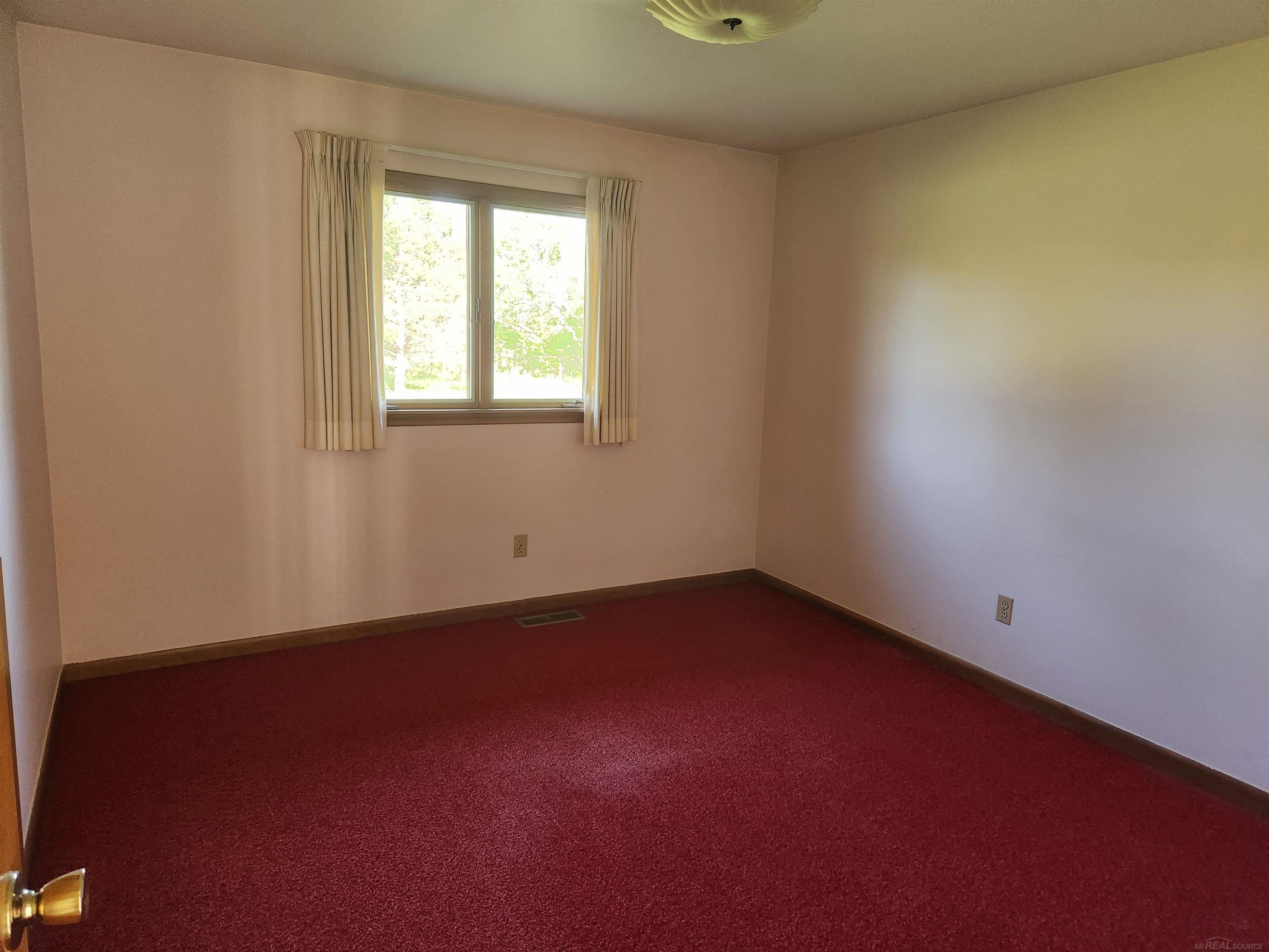 4779 Kidder Road Almont, MI 48003 - Photo 24 of 36