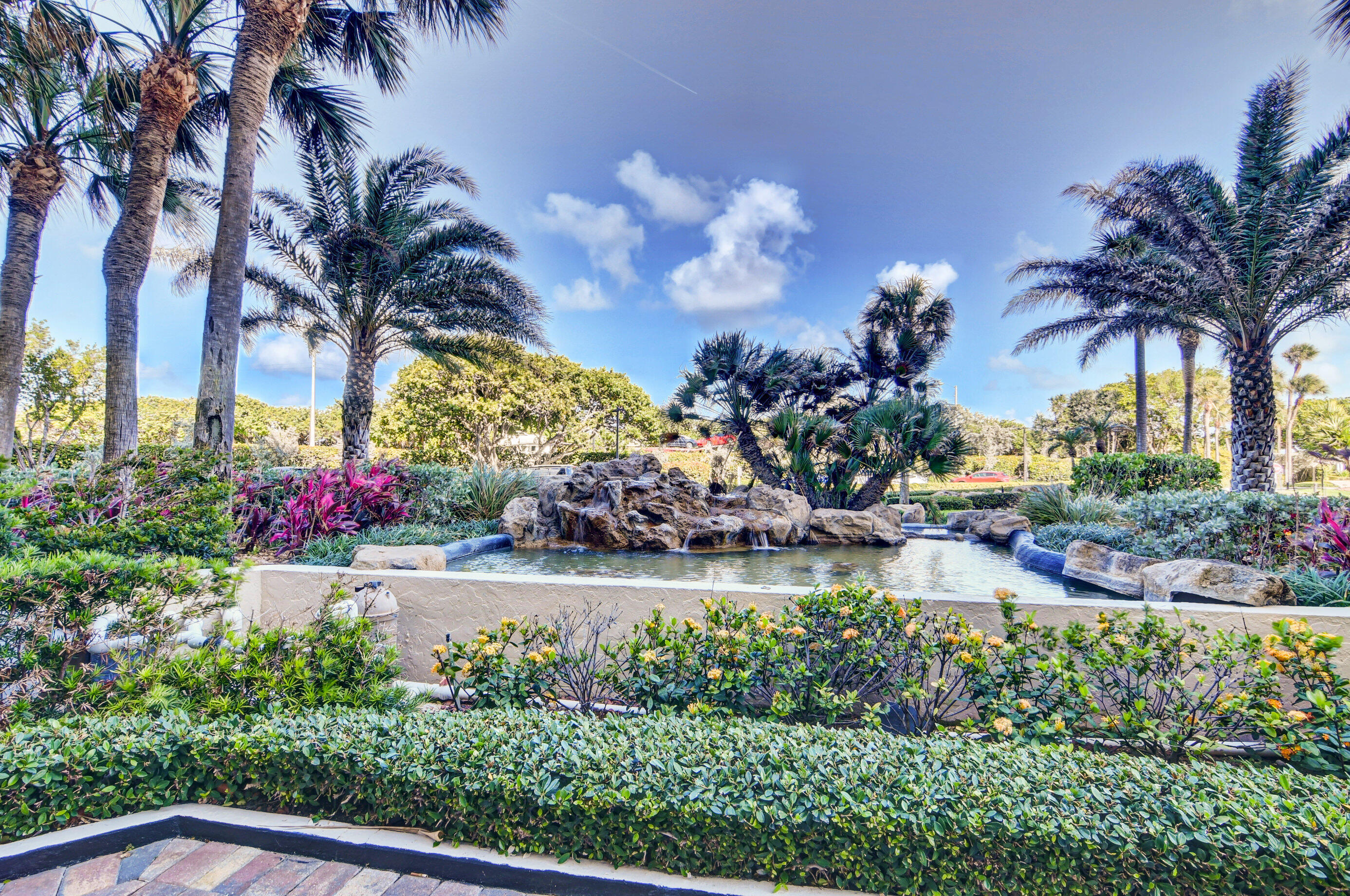 4301 North Ocean Boulevard, Unit 607 Boca Raton, FL 33431 - Photo 65 of 84 Lush Landscaping