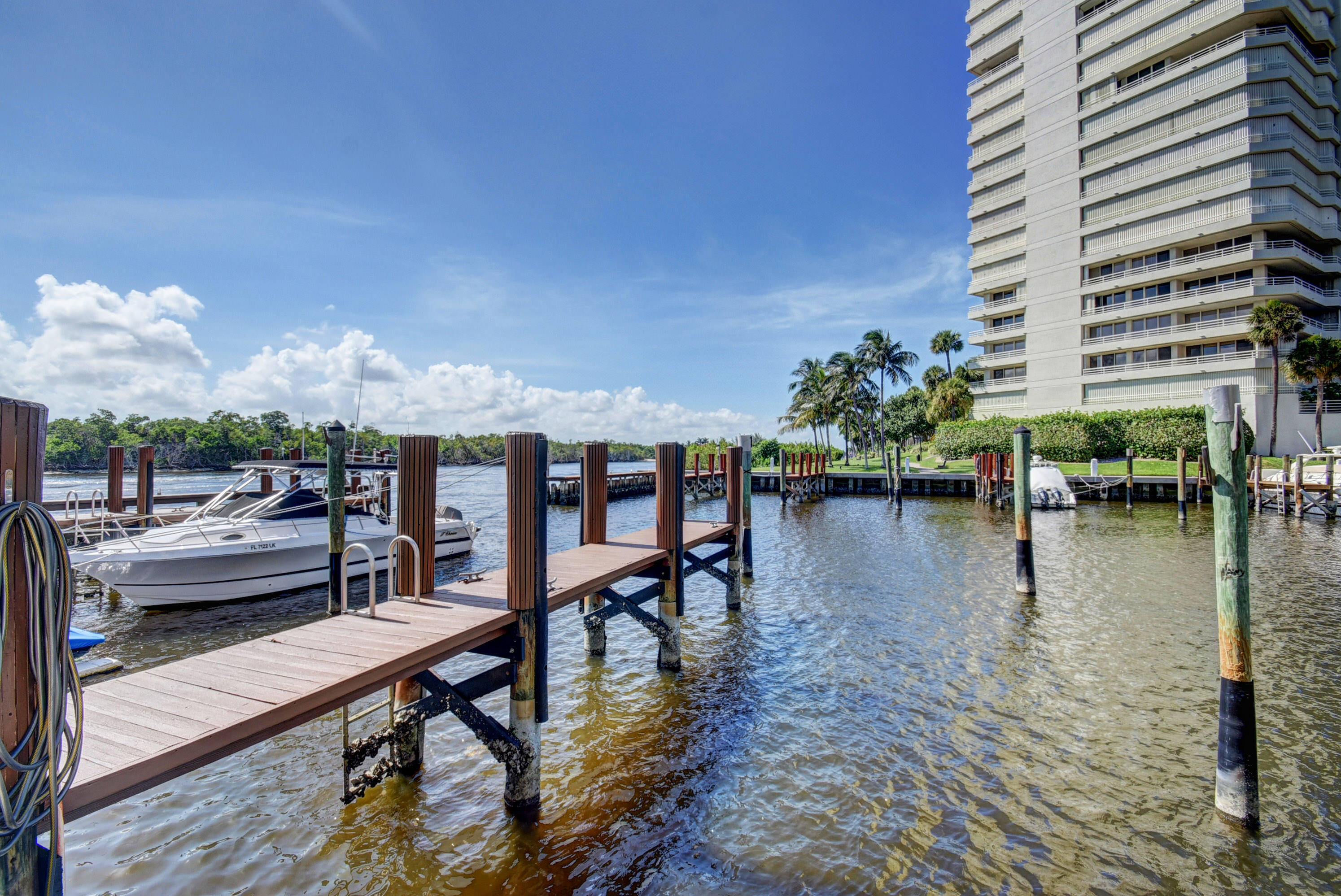 4301 North Ocean Boulevard, Unit 607 Boca Raton, FL 33431 - Photo 77 of 84 Sea Ranch Dockage