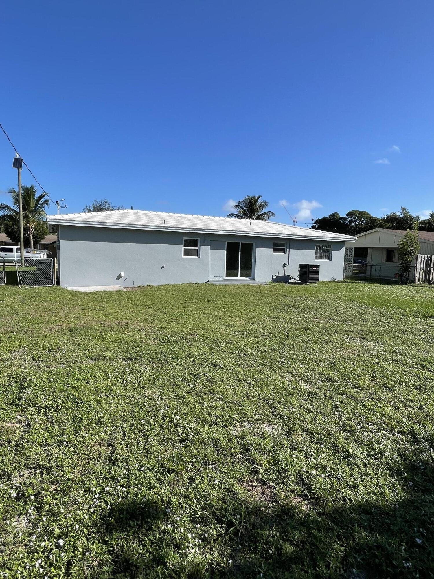 381 West 32nd Street Riviera Beach, FL 33404 - Photo 12 of 12 IMG_3824