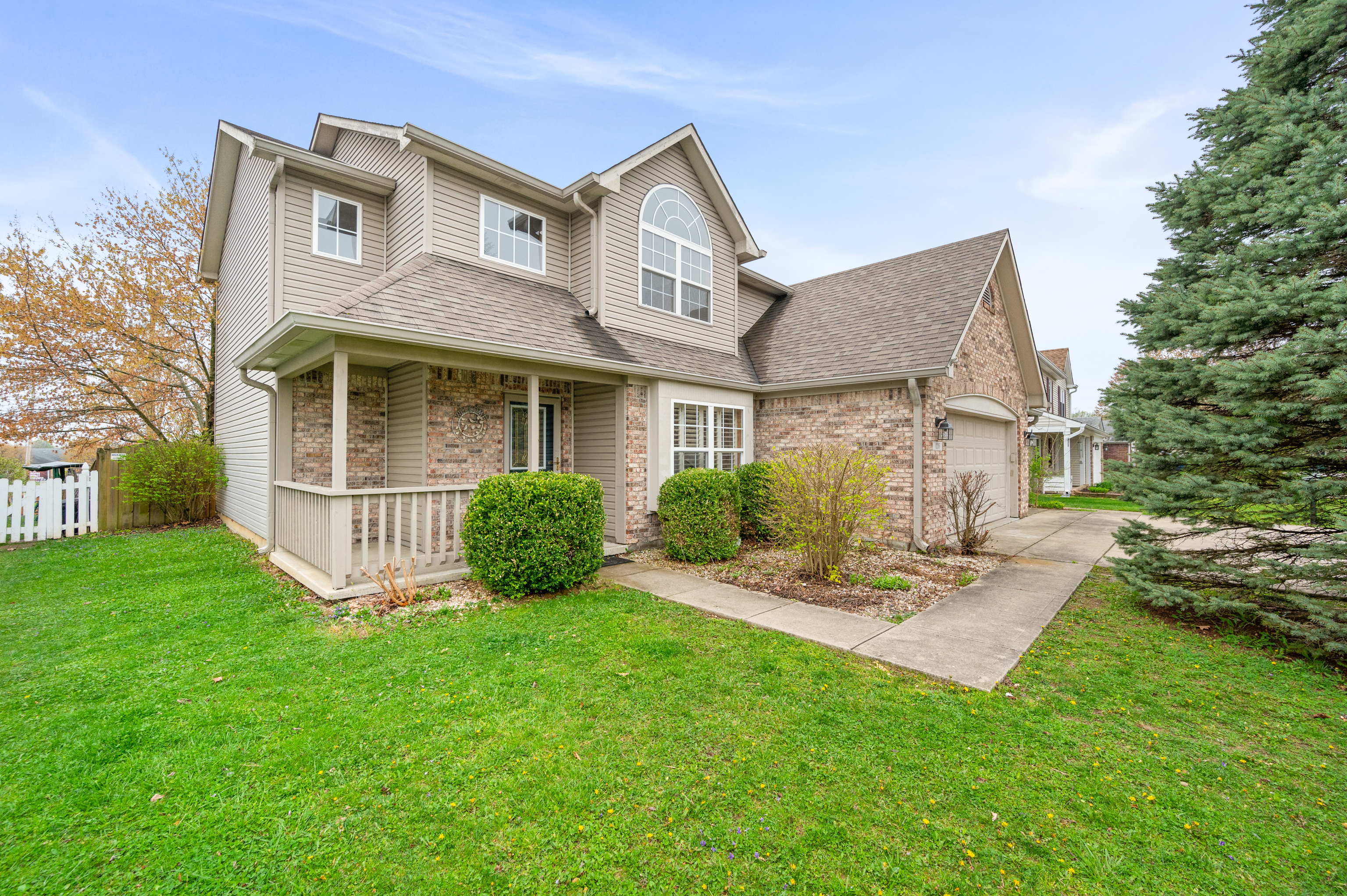 1035 Oak Leaf Road Franklin, IN 46131 - Photo 1 of 48 Gallery Image 1