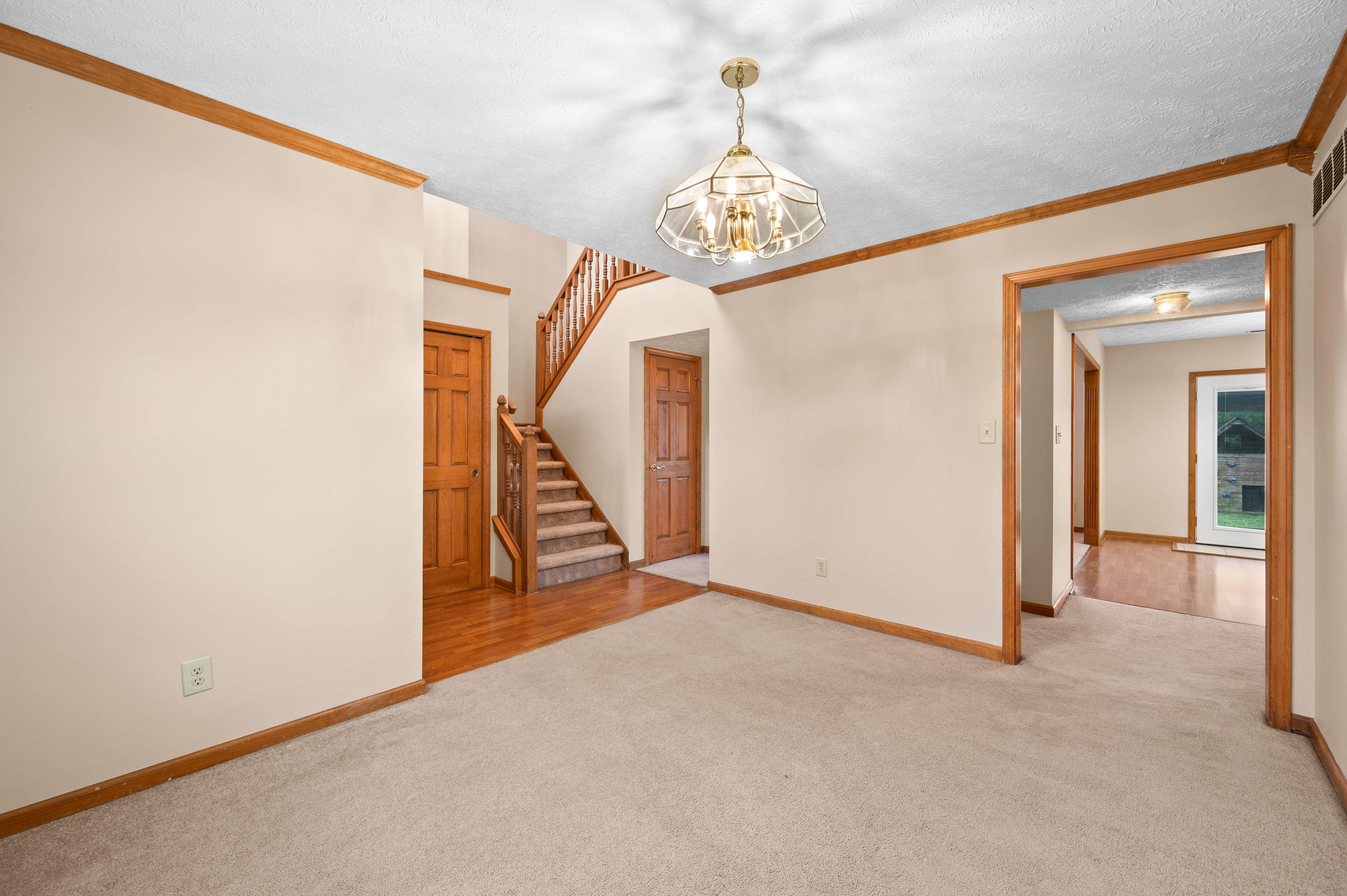 1035 Oak Leaf Road Franklin, IN 46131 - Photo 16 of 48 Gallery Image 16