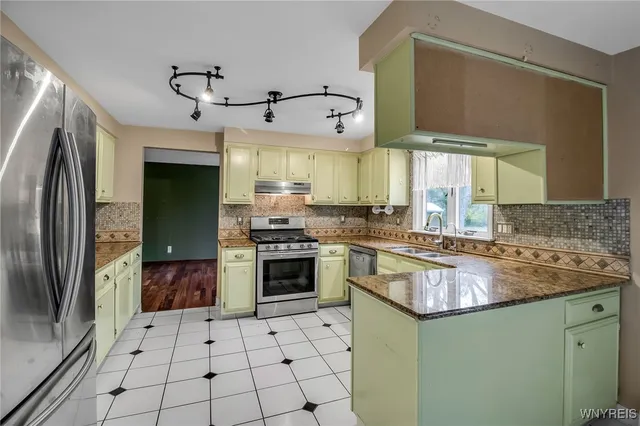 $419,900 | 6689 Jewett Holmwood Road, Orchard Park, NY 14127