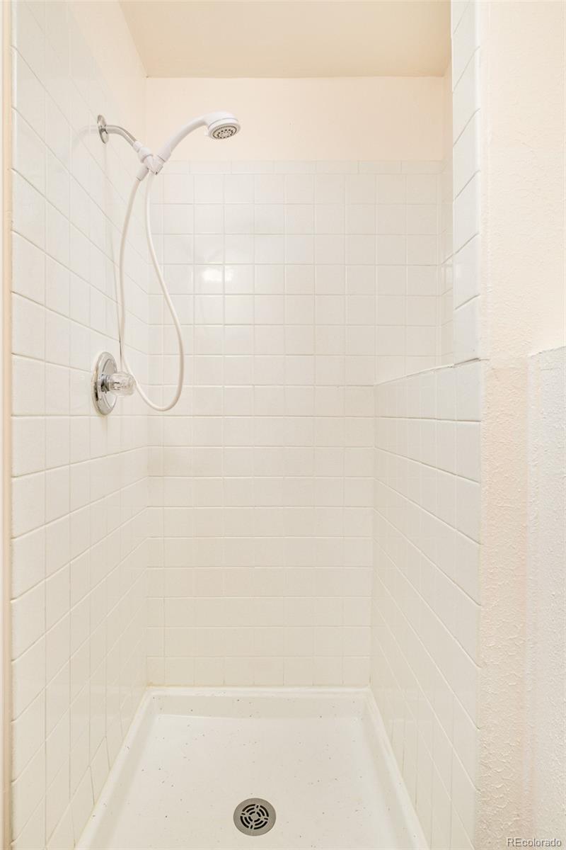 3760 Smuggler Place Boulder, CO 80305 - Photo 18 of 40 a bathroom with a shower