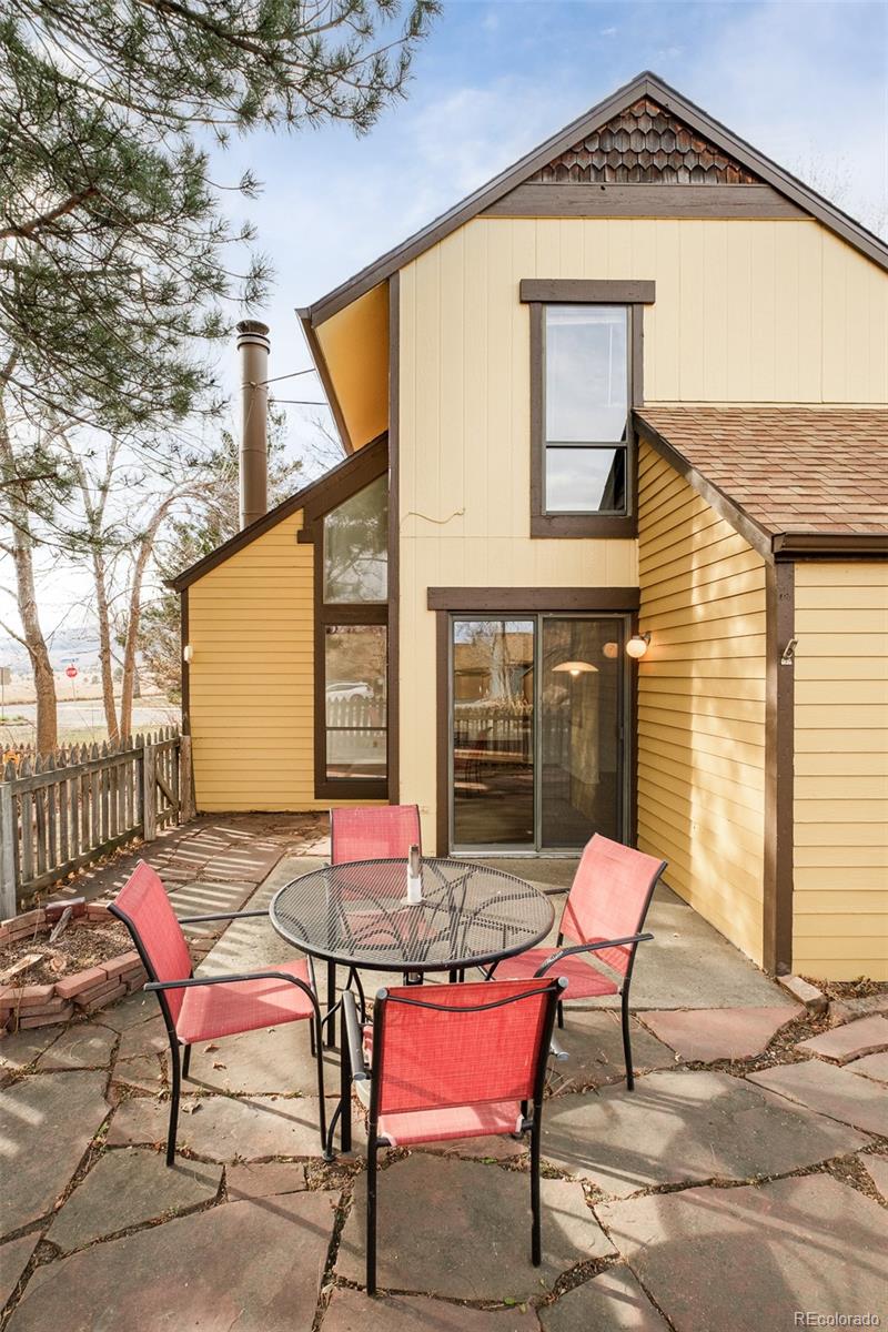 3760 Smuggler Place Boulder, CO 80305 - Photo 29 of 40 a view of a outdoor space with a patio