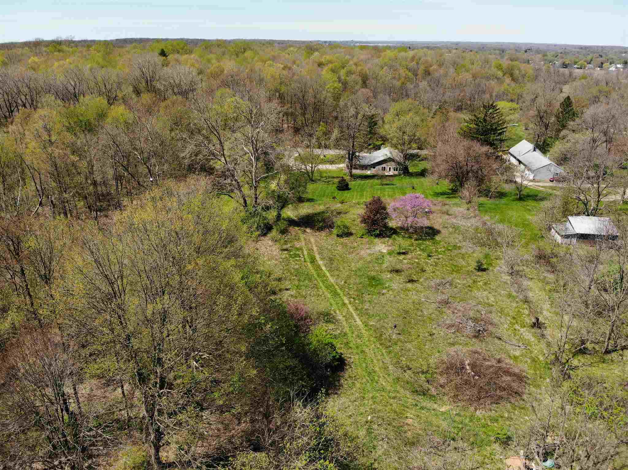 1285 Evergreen Road Huntington, IN 46750 - Photo 16 of 36 Gallery Image 16