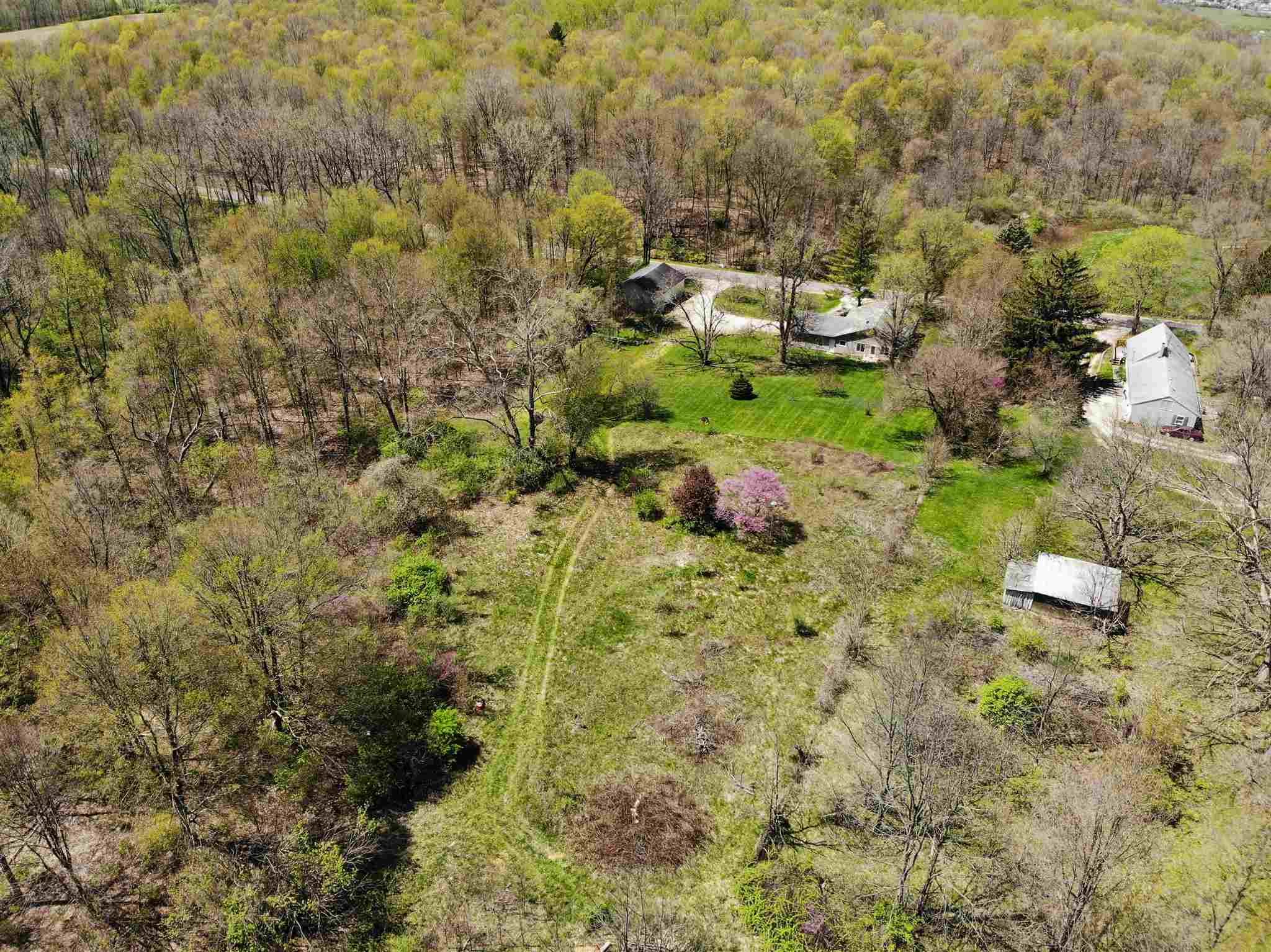 1285 Evergreen Road Huntington, IN 46750 - Photo 18 of 36 Gallery Image 18