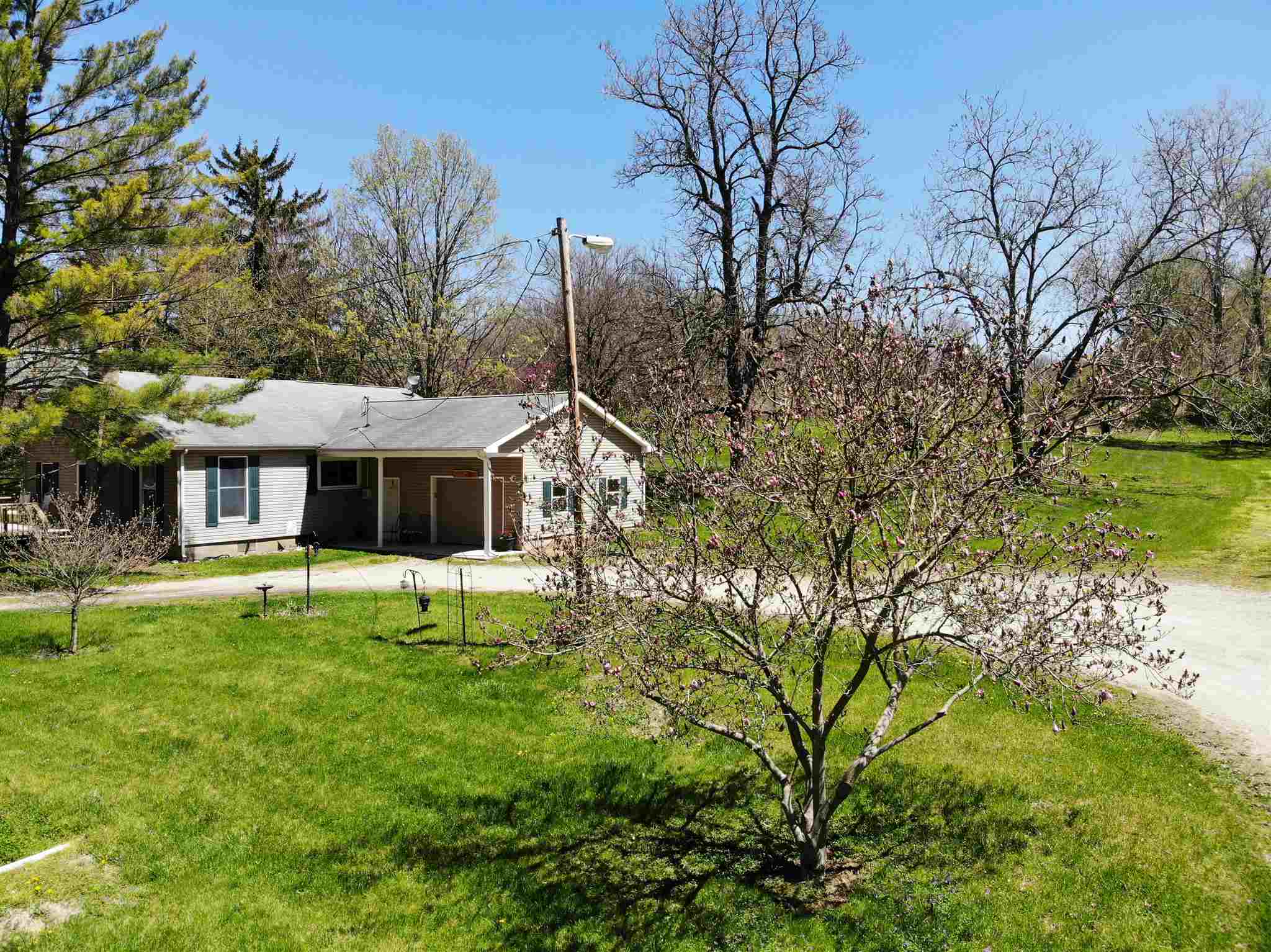 1285 Evergreen Road Huntington, IN 46750 - Photo 6 of 36 Gallery Image 6