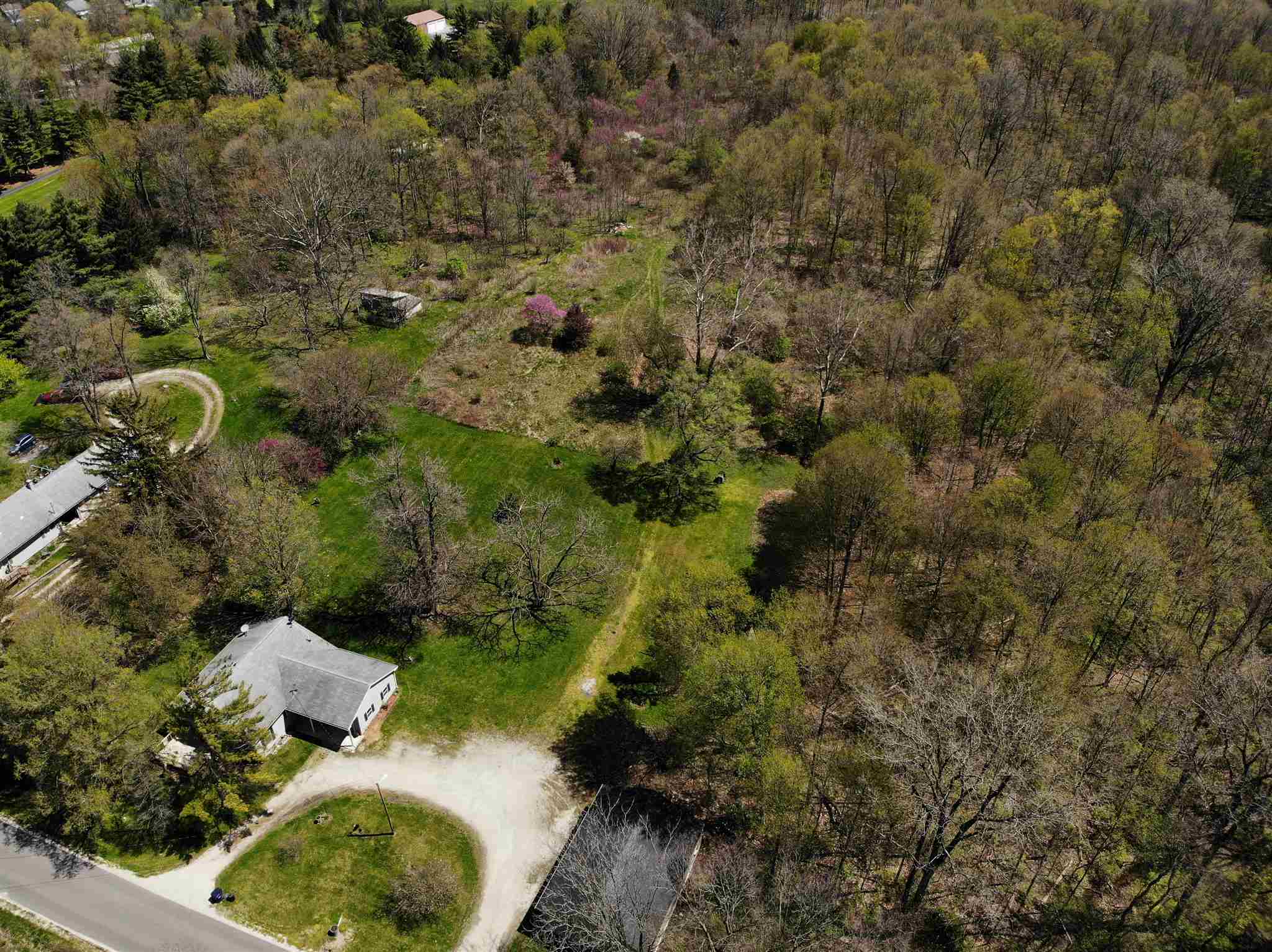 1285 Evergreen Road Huntington, IN 46750 - Photo 9 of 36 Gallery Image 9
