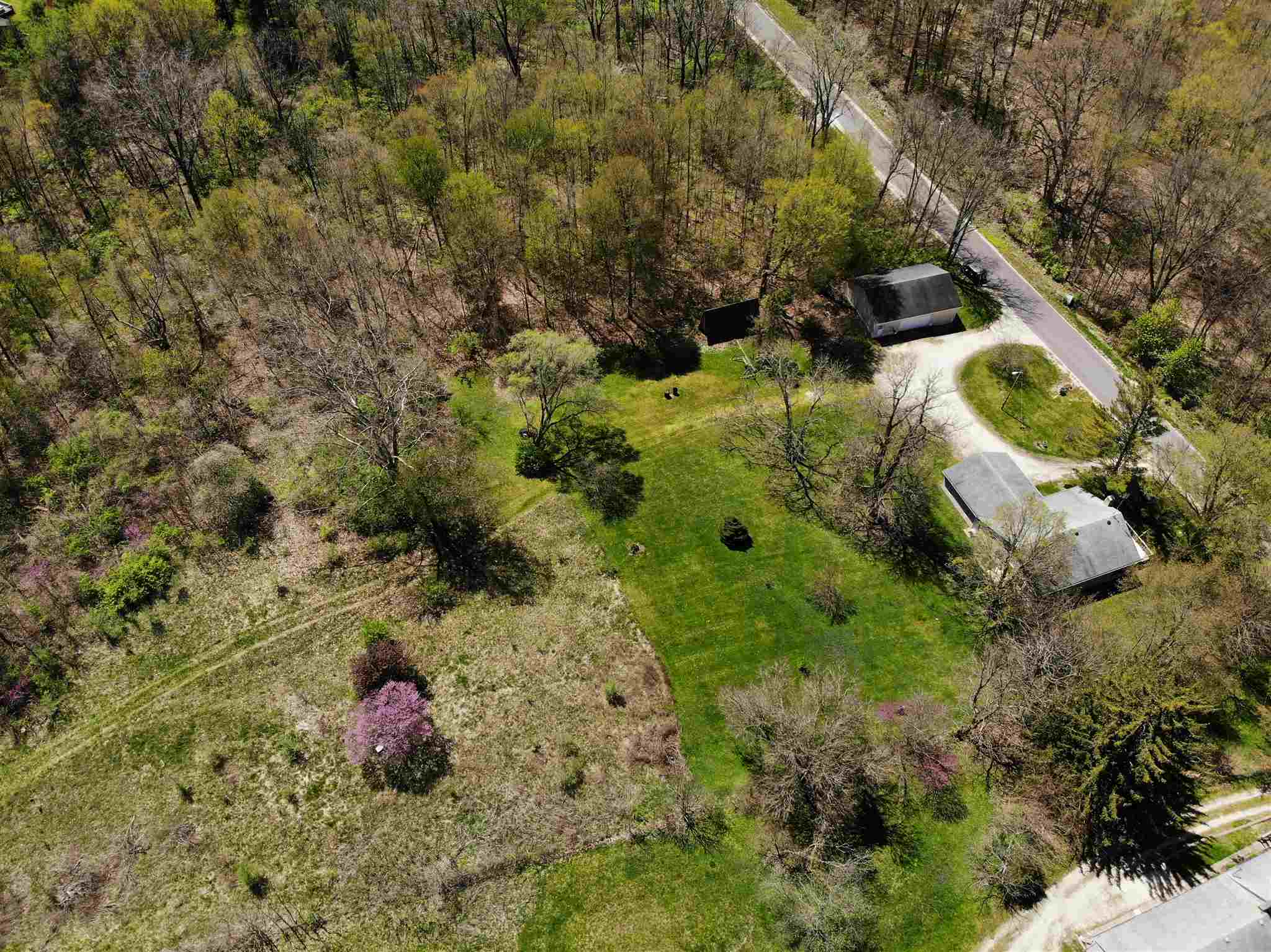 1285 Evergreen Road Huntington, IN 46750 - Photo 10 of 36 Gallery Image 10