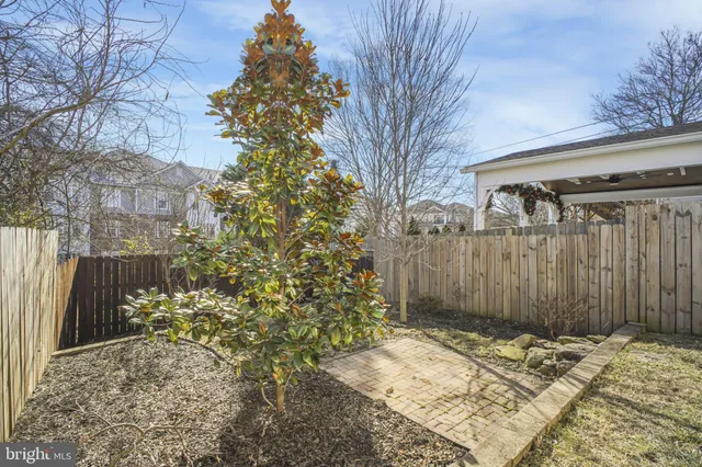 $1,795 | 662 Lafayette Boulevard, Fredericksburg, VA 22401