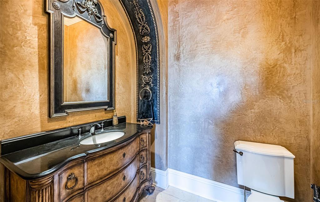 9209 Silverthorn Road Largo, FL 33777 - Photo 33 of 90