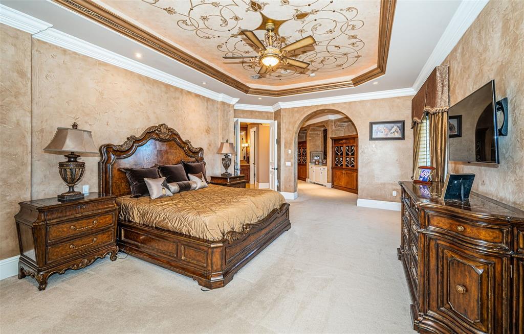 9209 Silverthorn Road Largo, FL 33777 - Photo 41 of 90