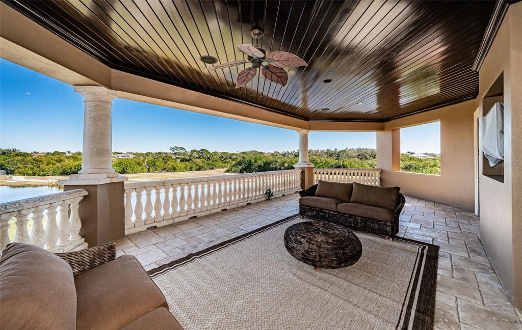 9209 Silverthorn Road Largo, FL 33777 - Photo 43 of 90