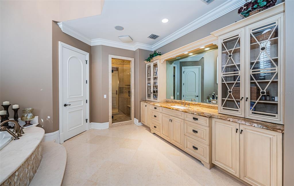 9209 Silverthorn Road Largo, FL 33777 - Photo 49 of 90