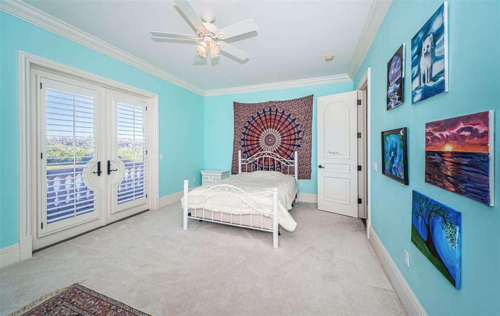 9209 Silverthorn Road Largo, FL 33777 - Photo 59 of 90